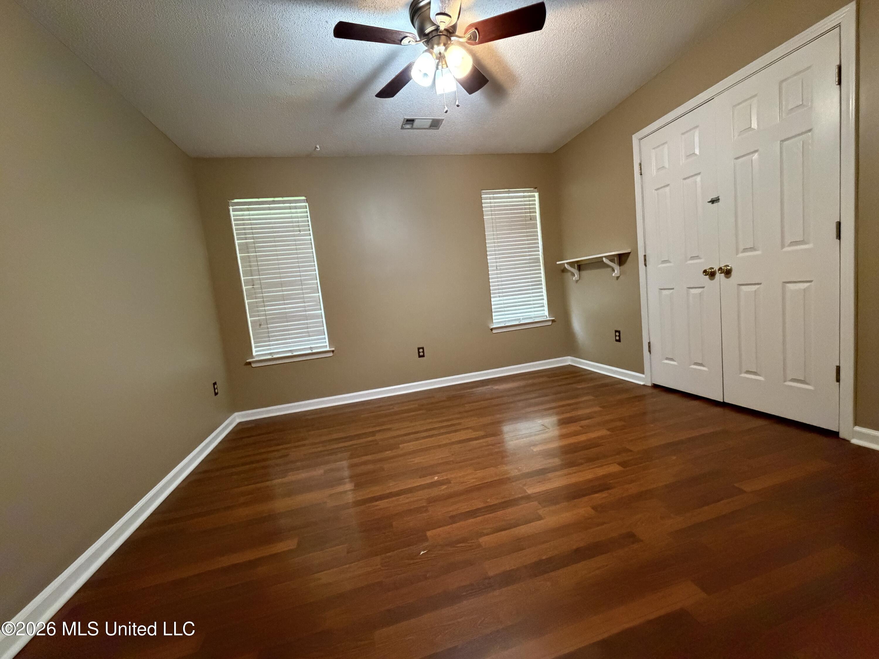 6177 Seminole Drive Property Photo 16