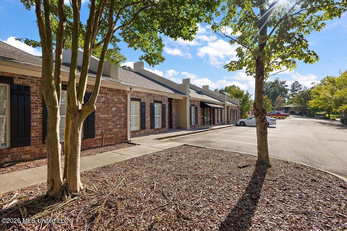 529 S Pear Orchard Road Property Photo 1