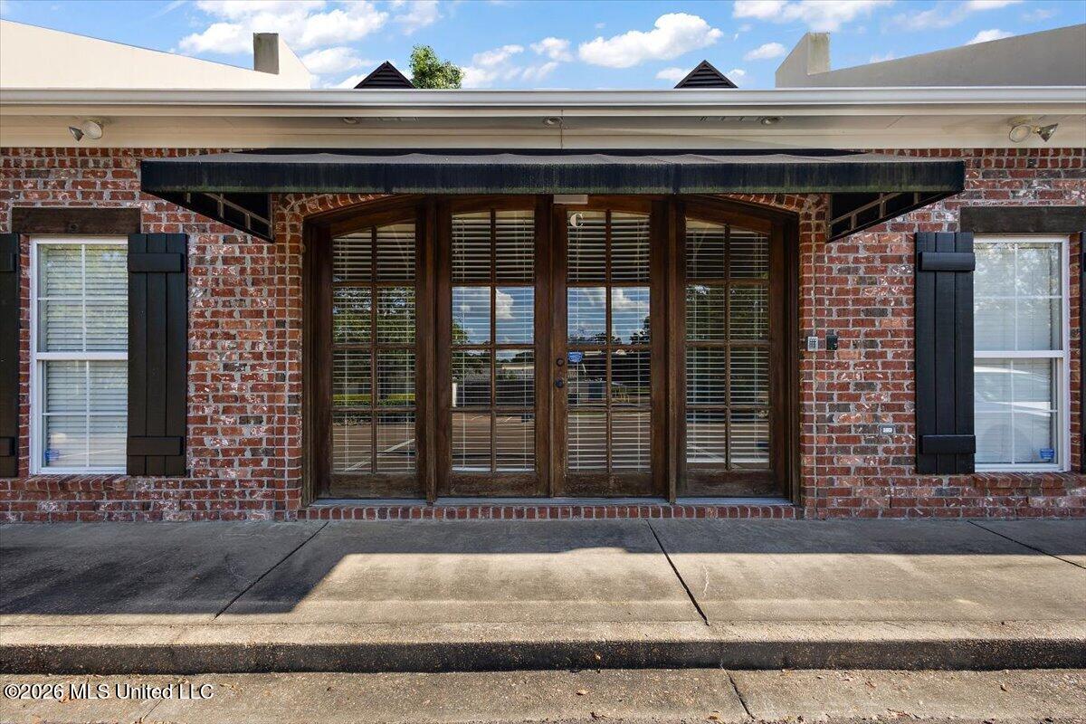 529 S Pear Orchard Road Property Photo 4