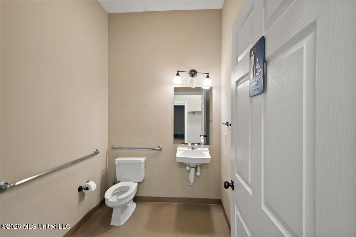 529 S Pear Orchard Road Property Photo 17