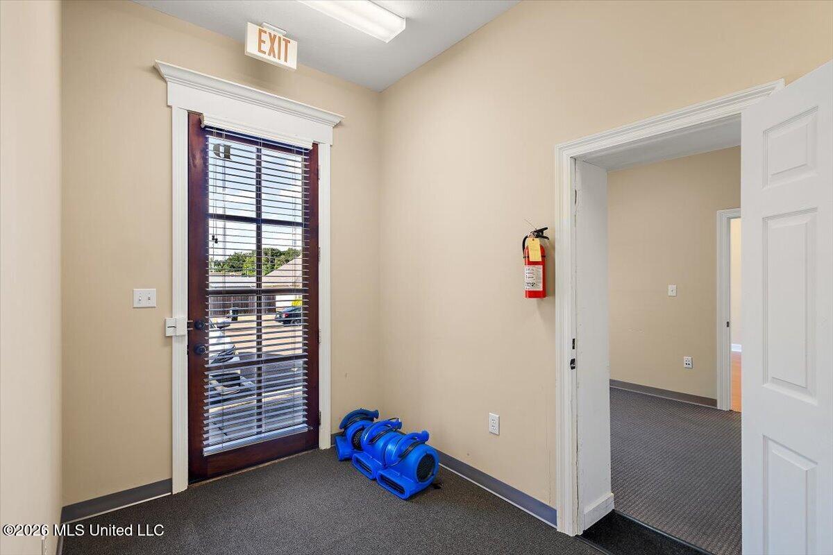 529 S Pear Orchard Road Property Photo 30