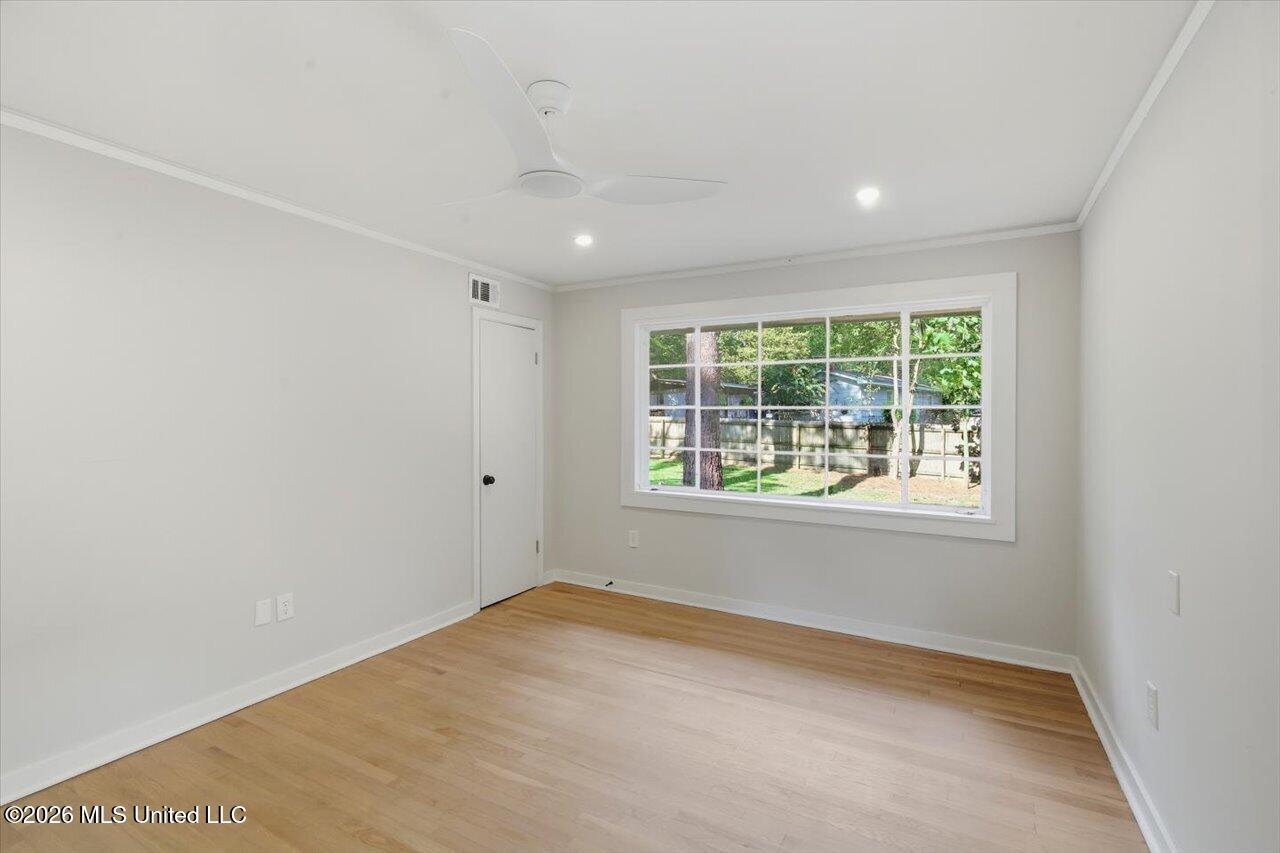 4330 Manhassett Drive Property Photo 22