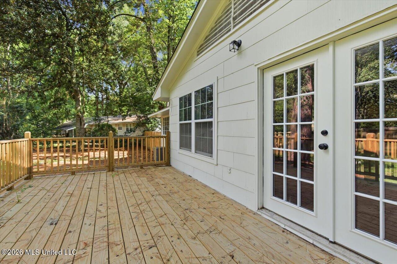 4330 Manhassett Drive Property Photo 31