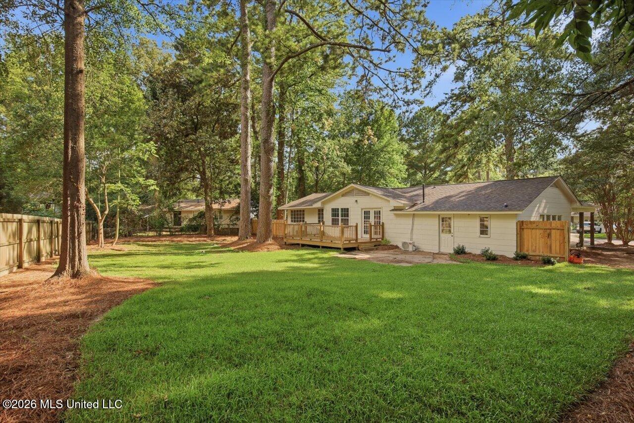 4330 Manhassett Drive Property Photo 34
