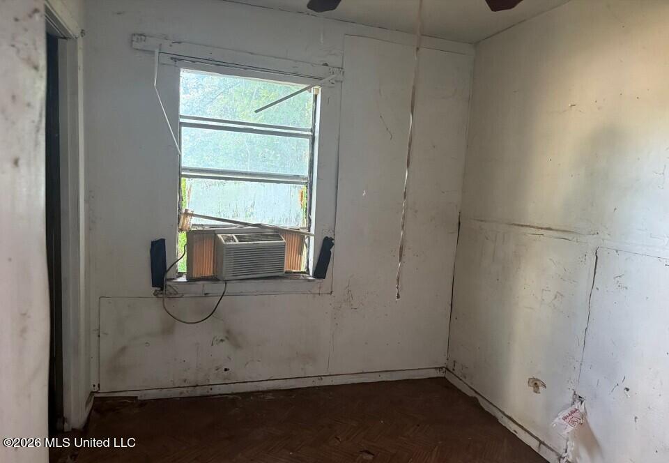 453 Main Street Property Photo 7