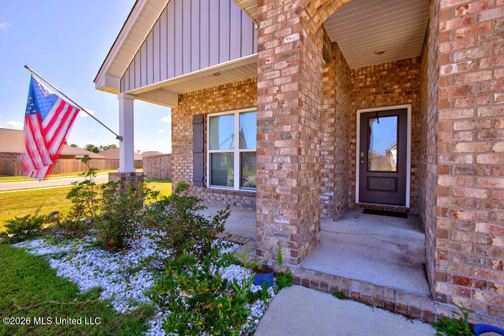 15610 Hawick Lane Property Photo 6