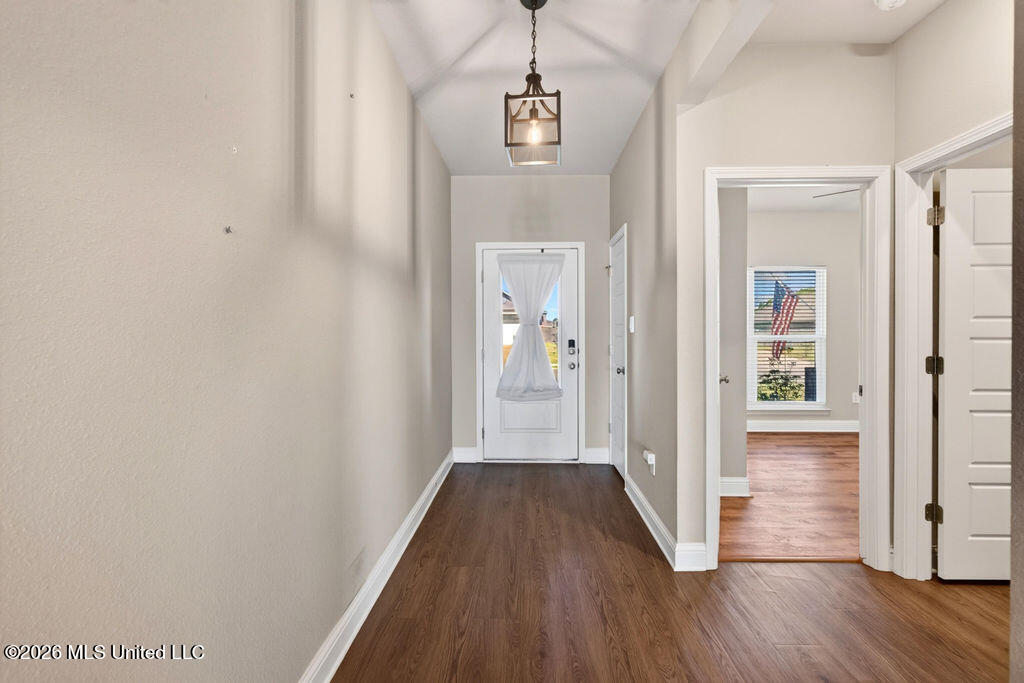 15610 Hawick Lane Property Photo 7