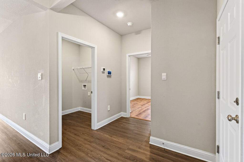 15610 Hawick Lane Property Photo 9