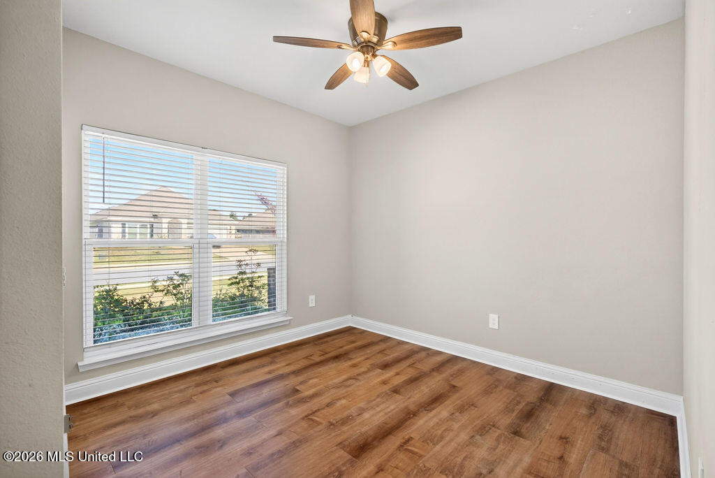 15610 Hawick Lane Property Photo 29