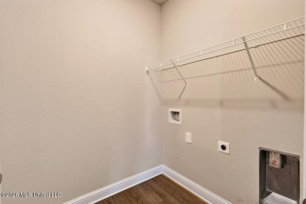 15610 Hawick Lane Property Photo 33