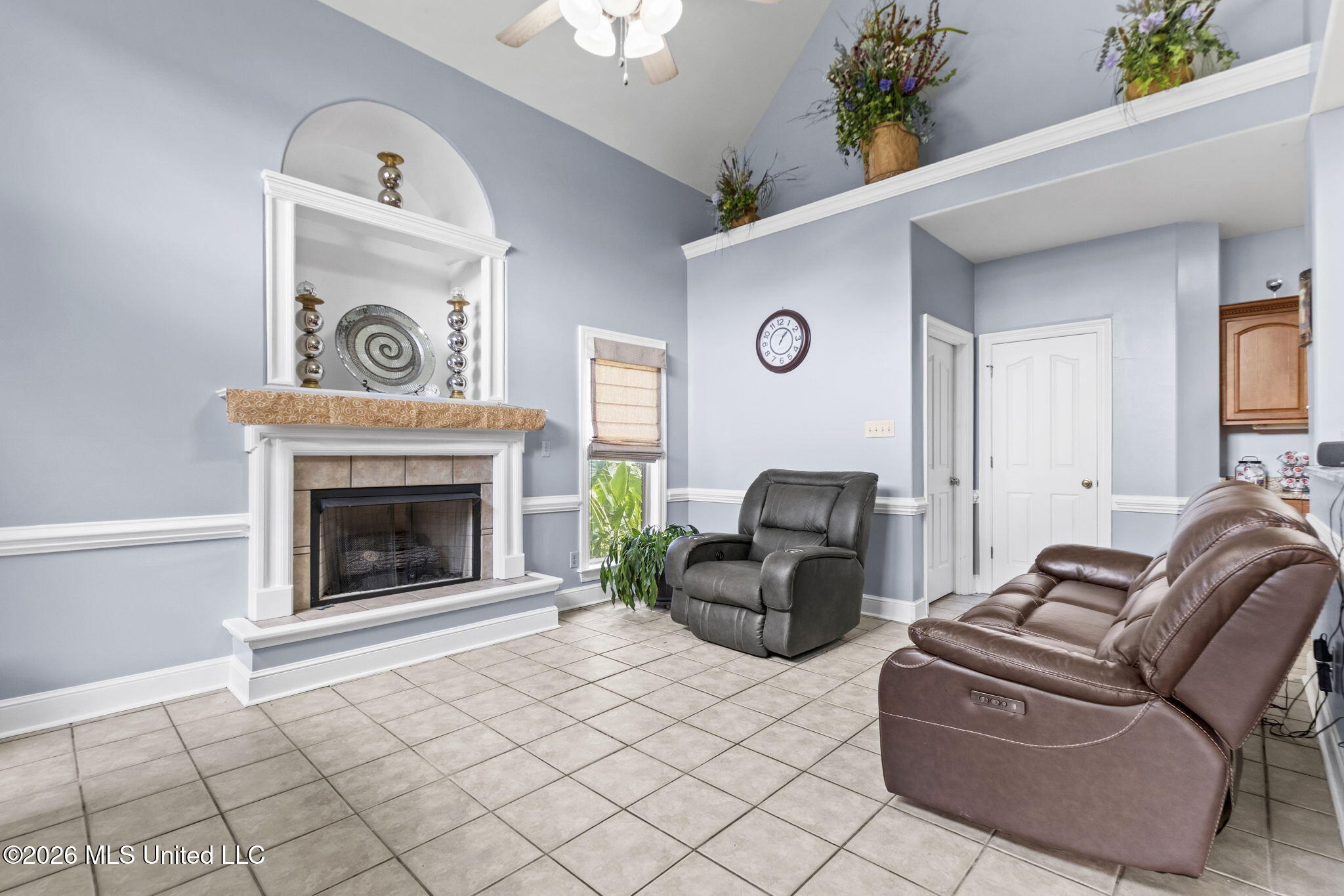 8576 Saddle Creek Drive Property Photo 11