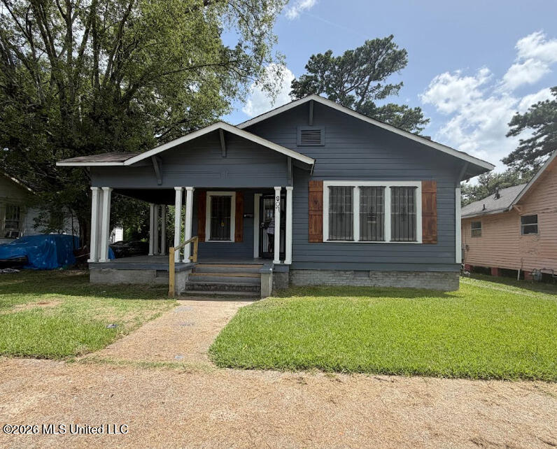 807 Evergreen Avenue Property Photo 2
