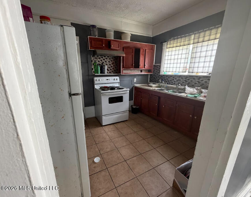 807 Evergreen Avenue Property Photo 8