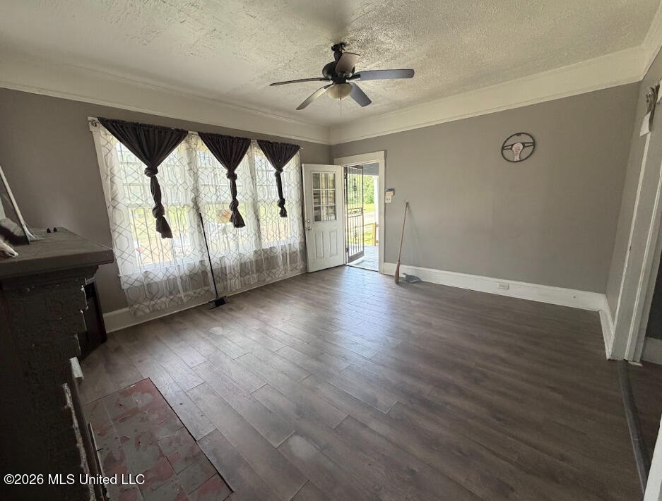 807 Evergreen Avenue Property Photo 11