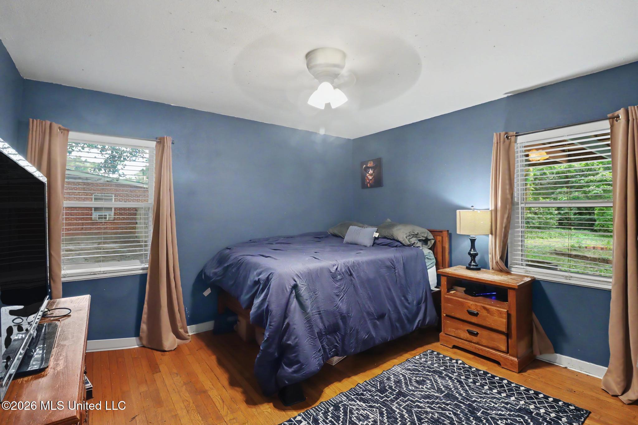 323 Rich Avenue Property Photo 11