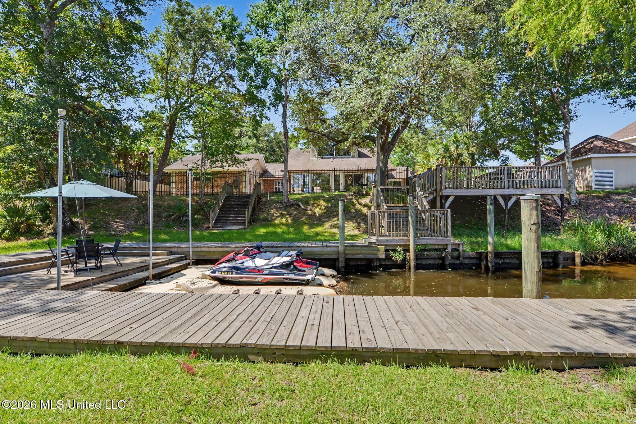 8324 Maunalani Place Property Photo 2