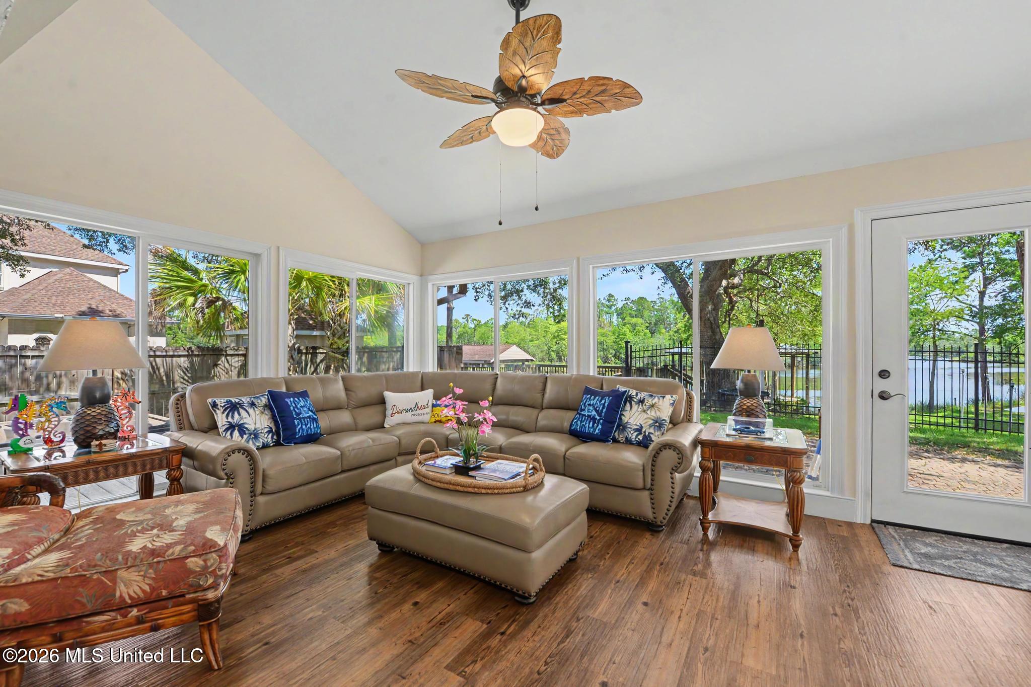 8324 Maunalani Place Property Photo 14