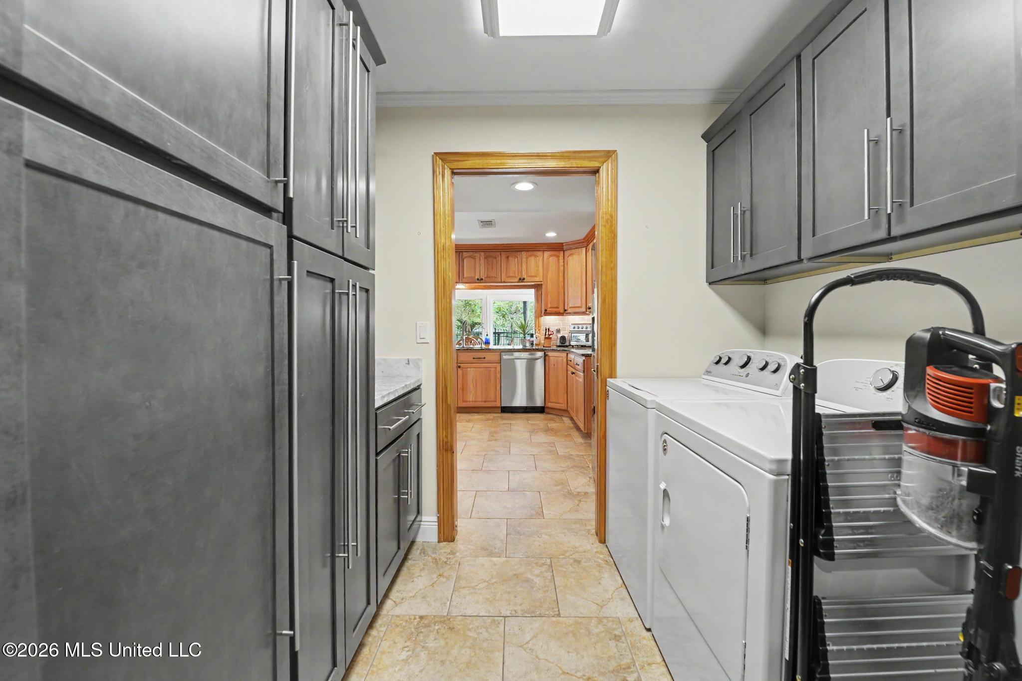 8324 Maunalani Place Property Photo 28