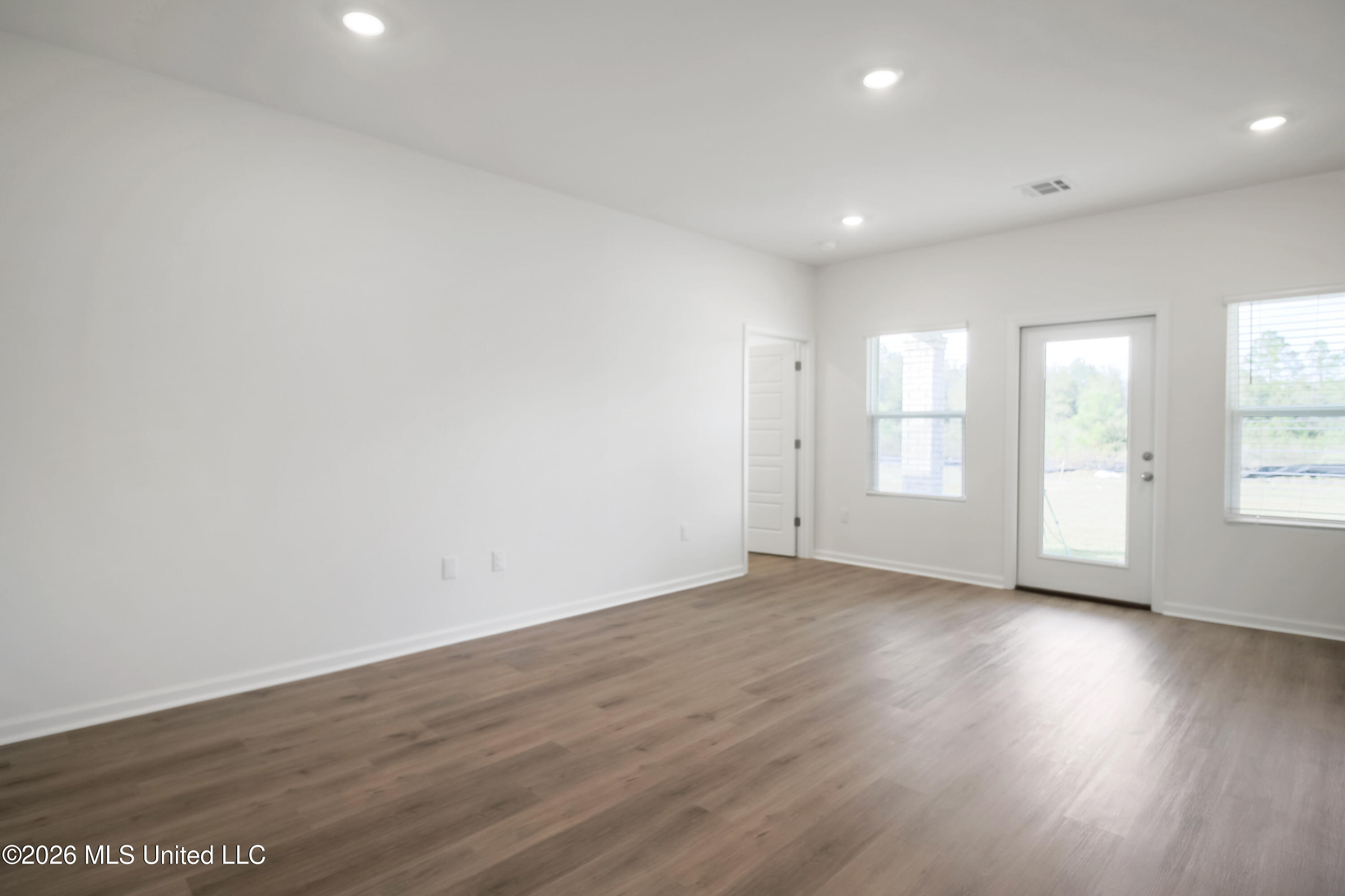 10582 Landon Meadows Drive Property Photo 7