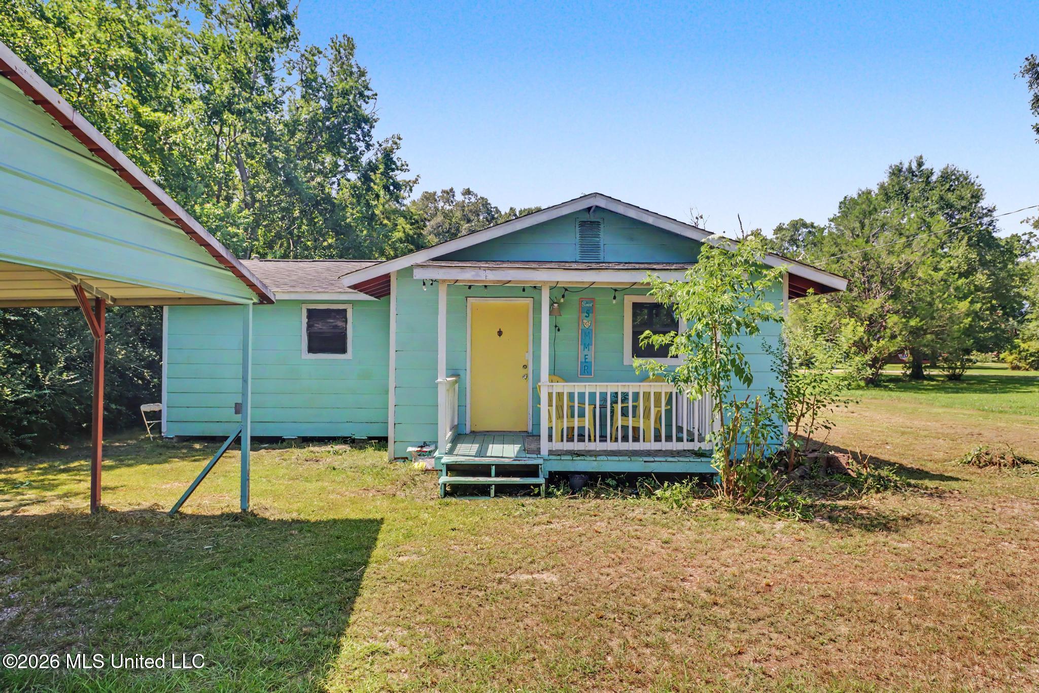 12597 Old Highway 49 Property Photo 2