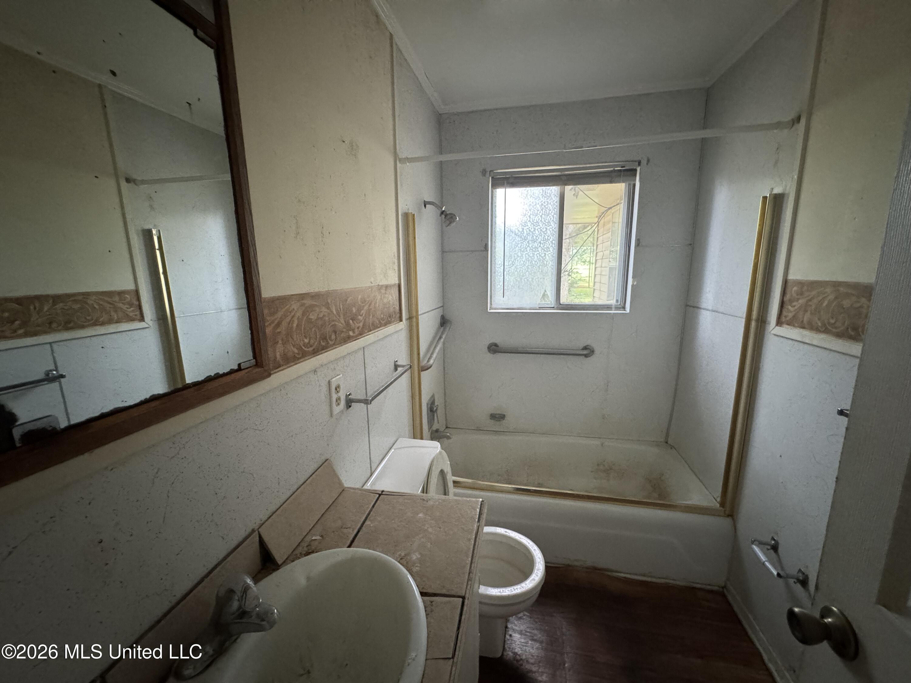 724 Norwood Avenue Property Photo 10
