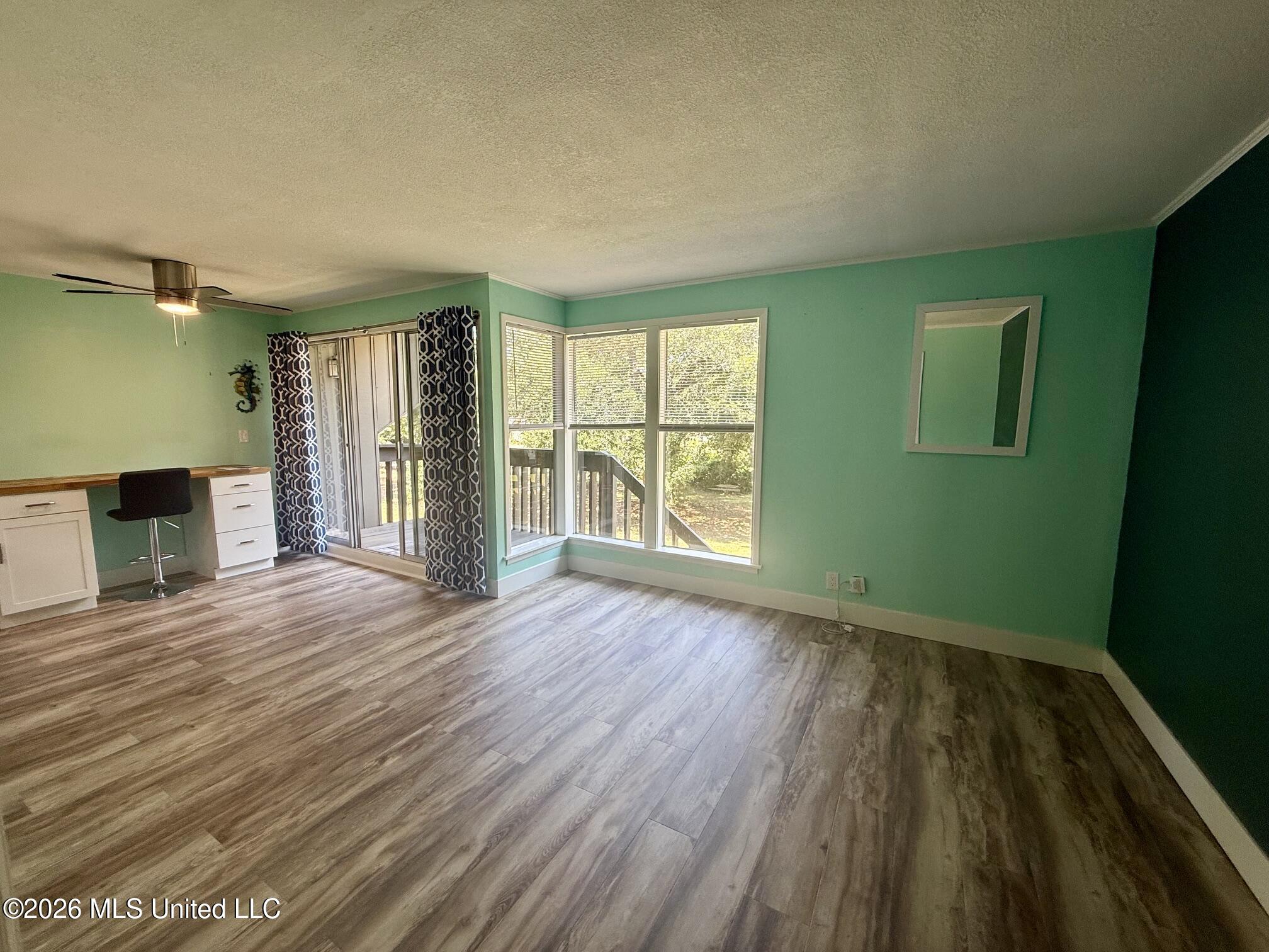 106 Lanai Village Property Photo 9