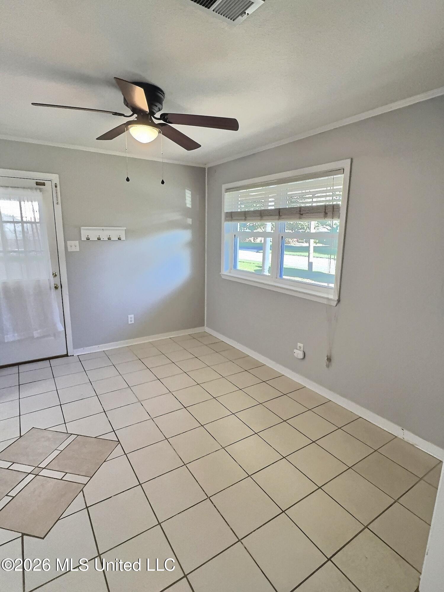 302 Hunter Drive Property Photo 5