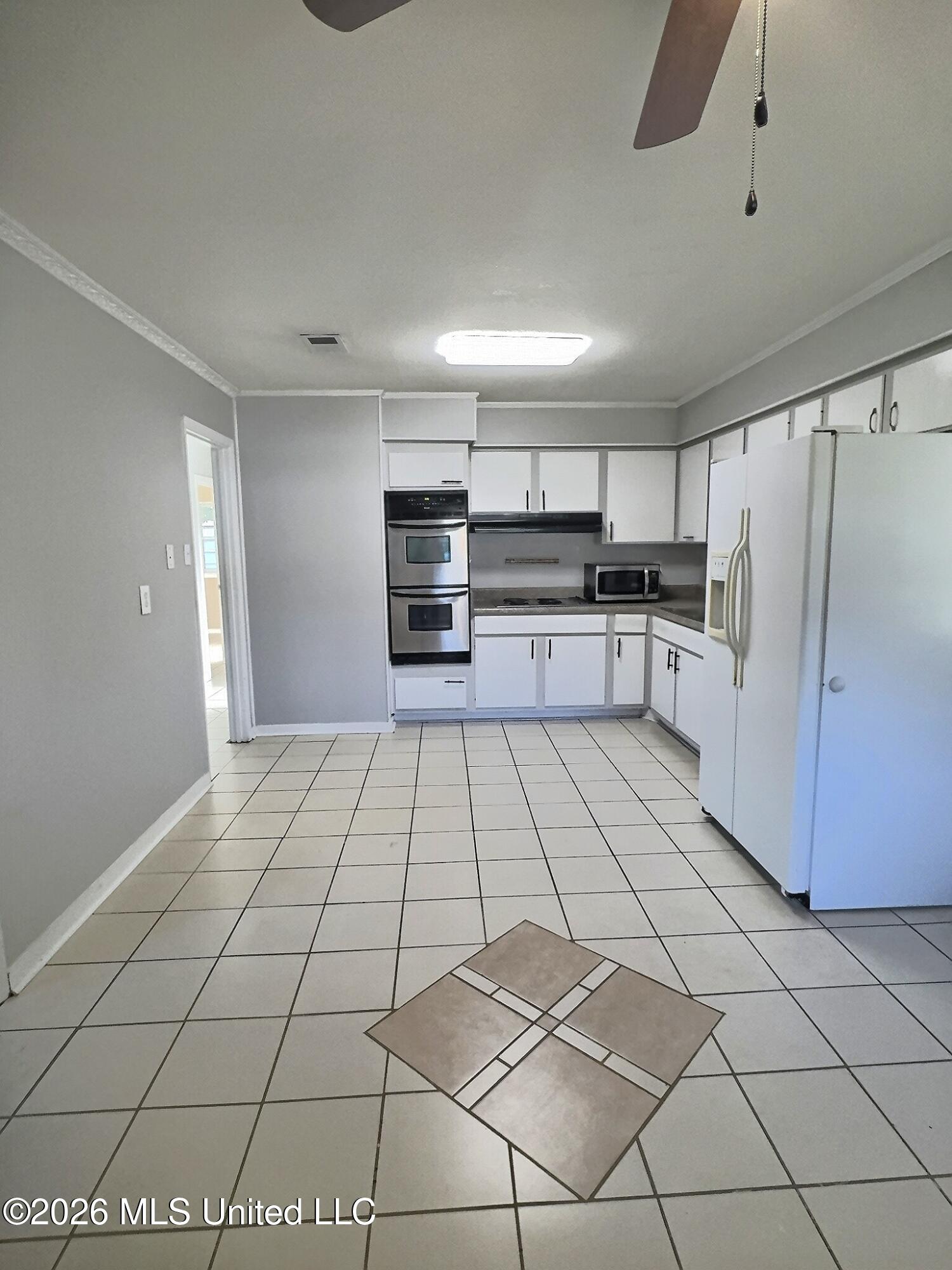 302 Hunter Drive Property Photo 8