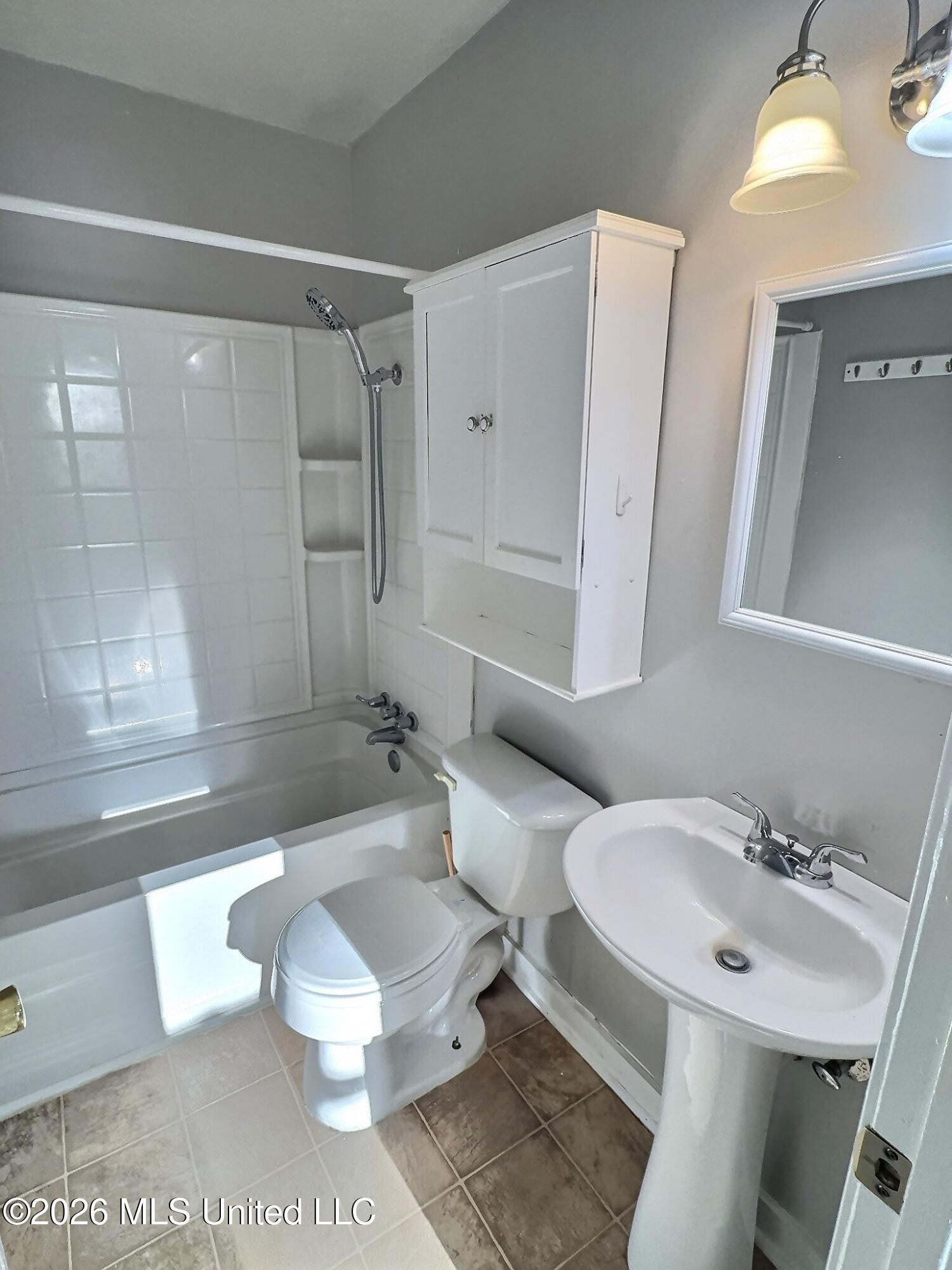 302 Hunter Drive Property Photo 13
