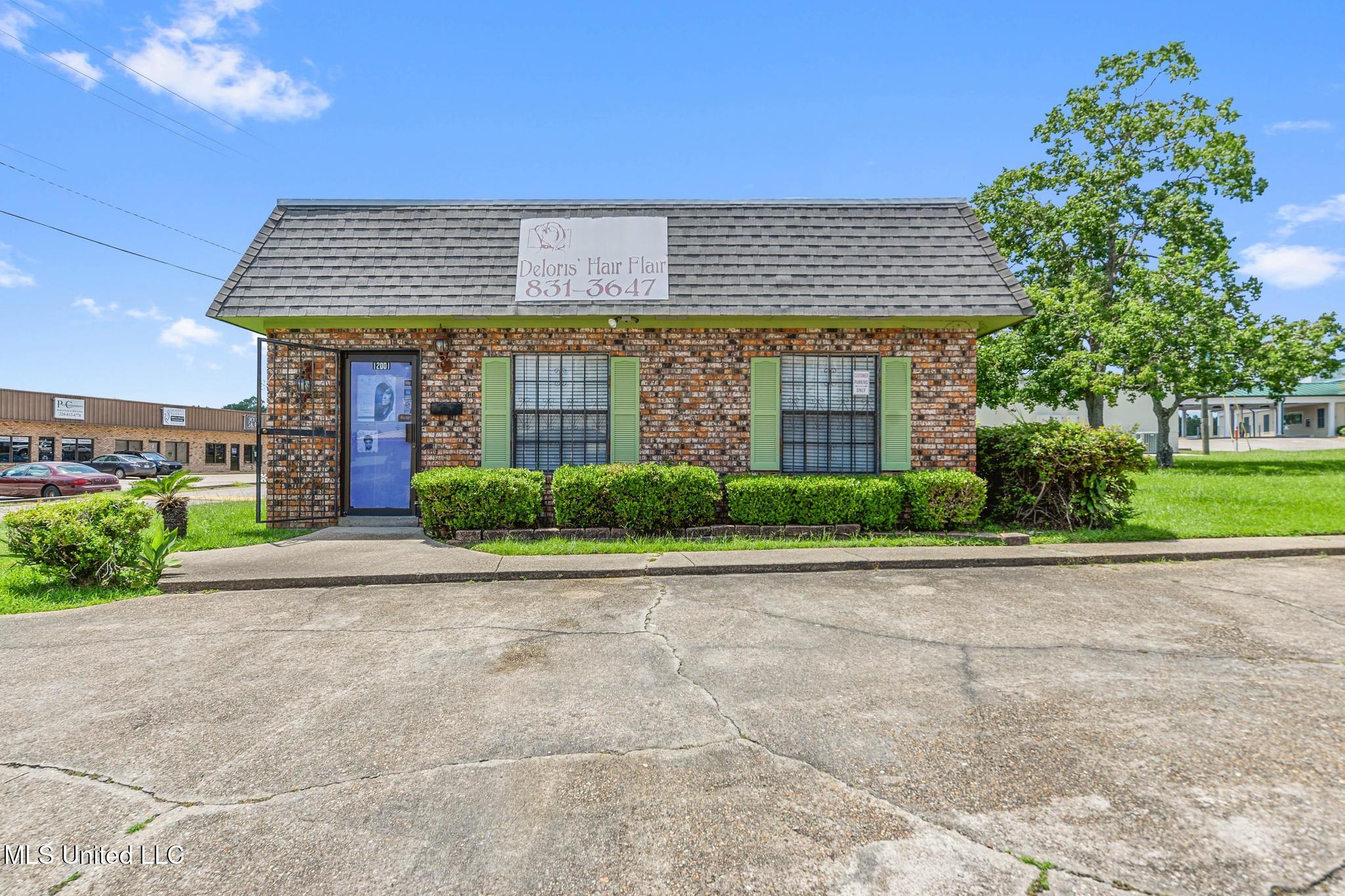 12001 Mobile Avenue Property Photo 1