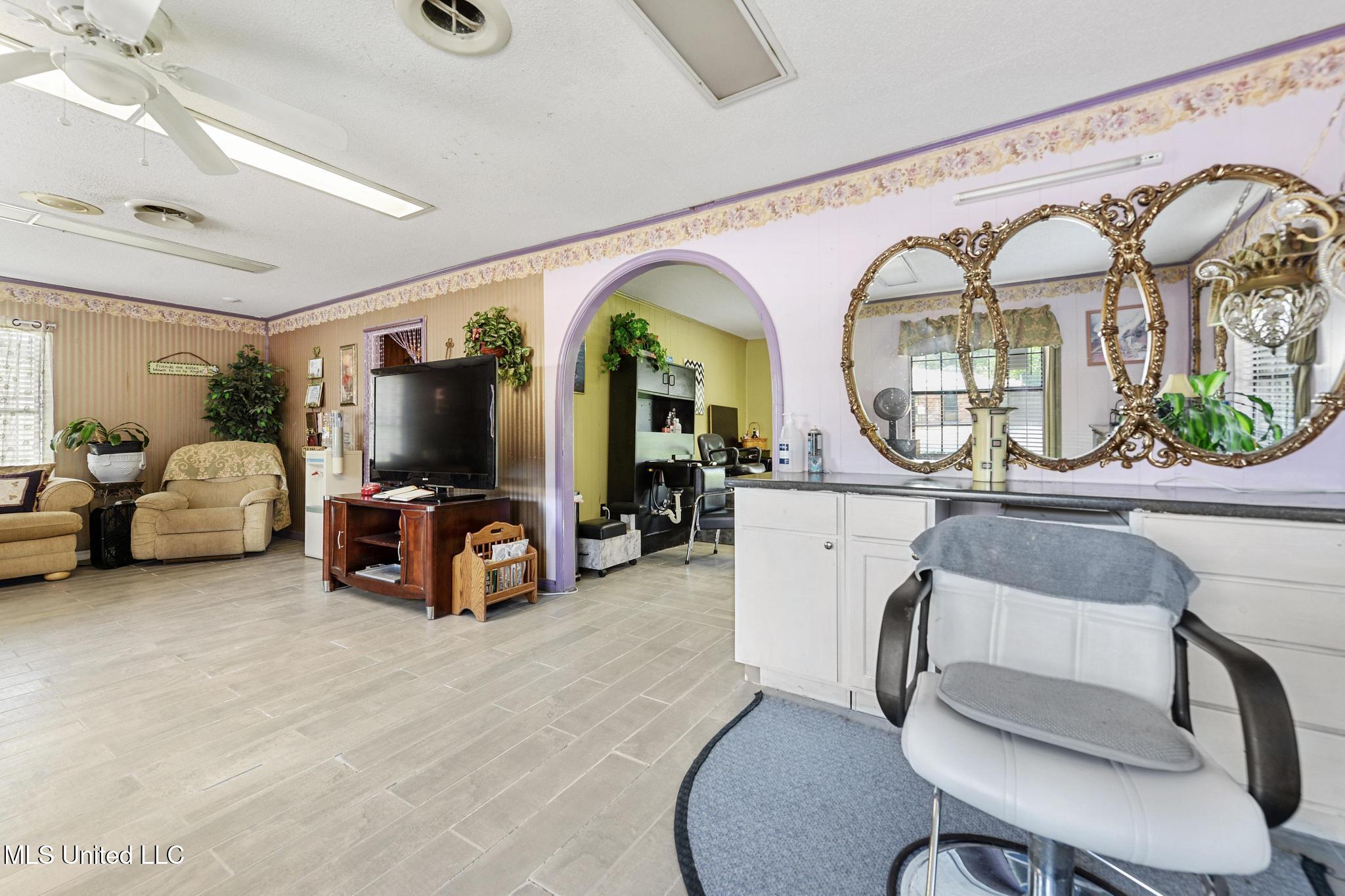 12001 Mobile Avenue Property Photo 6