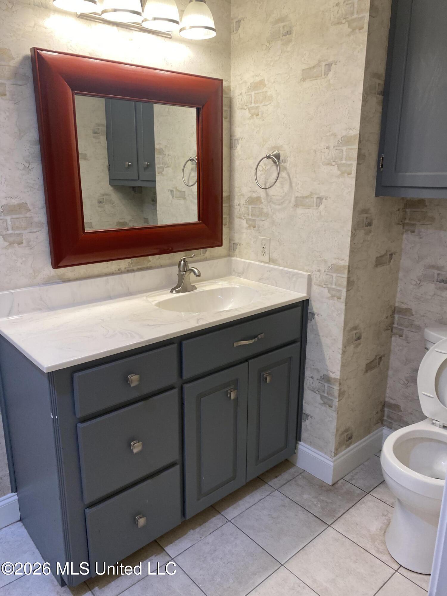 55 Woodlake Drive Property Photo 15