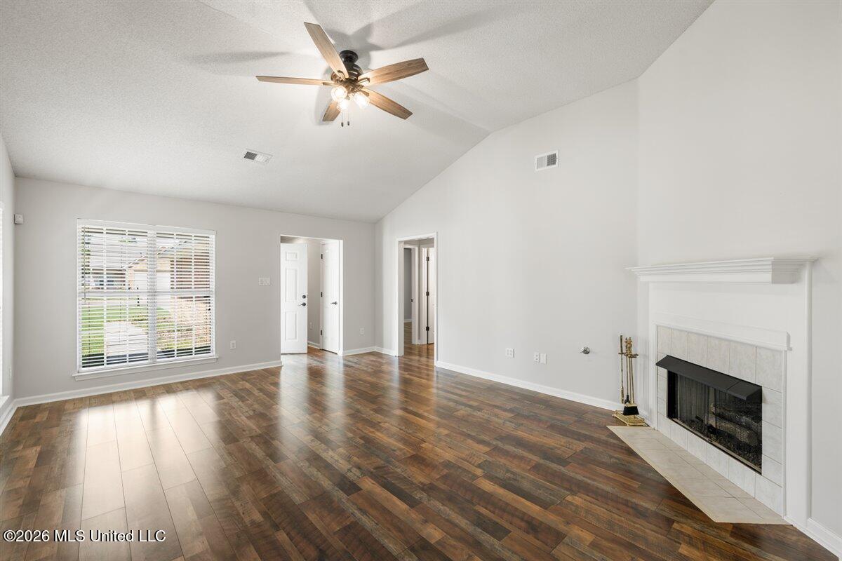 5428 Bradley Drive Property Photo 6