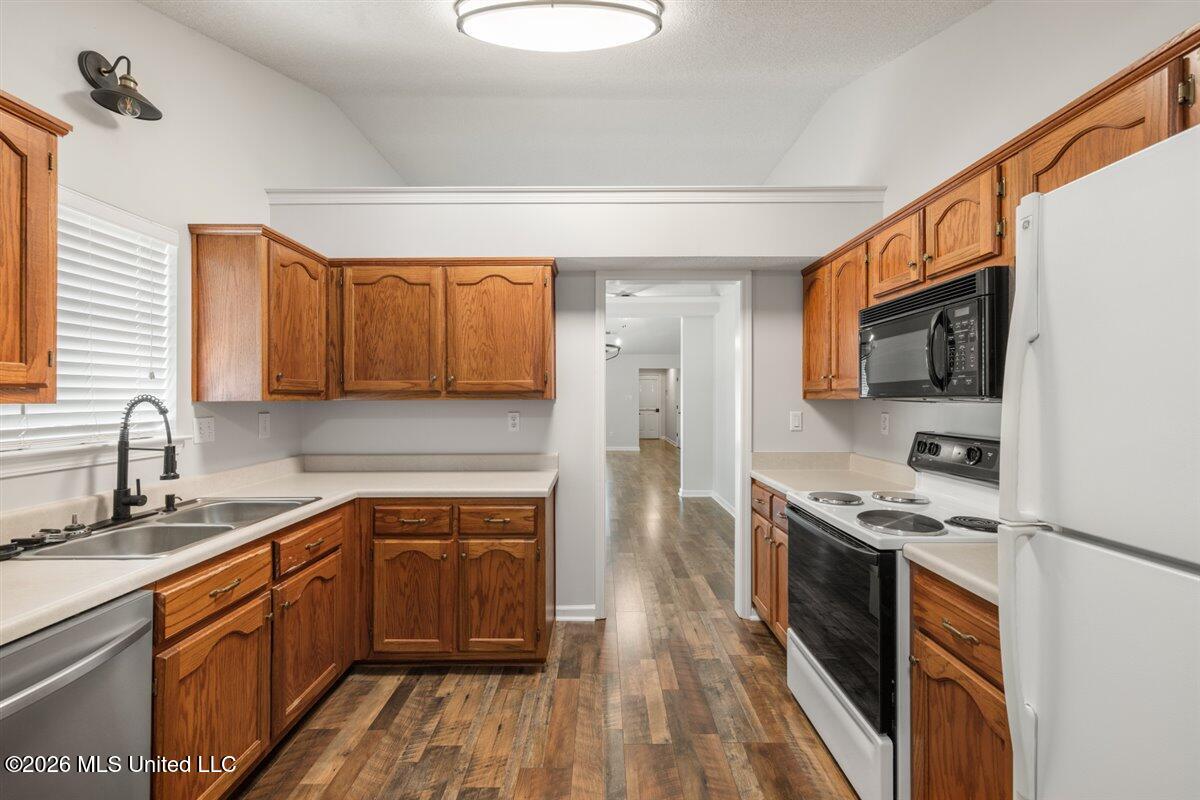 5428 Bradley Drive Property Photo 10