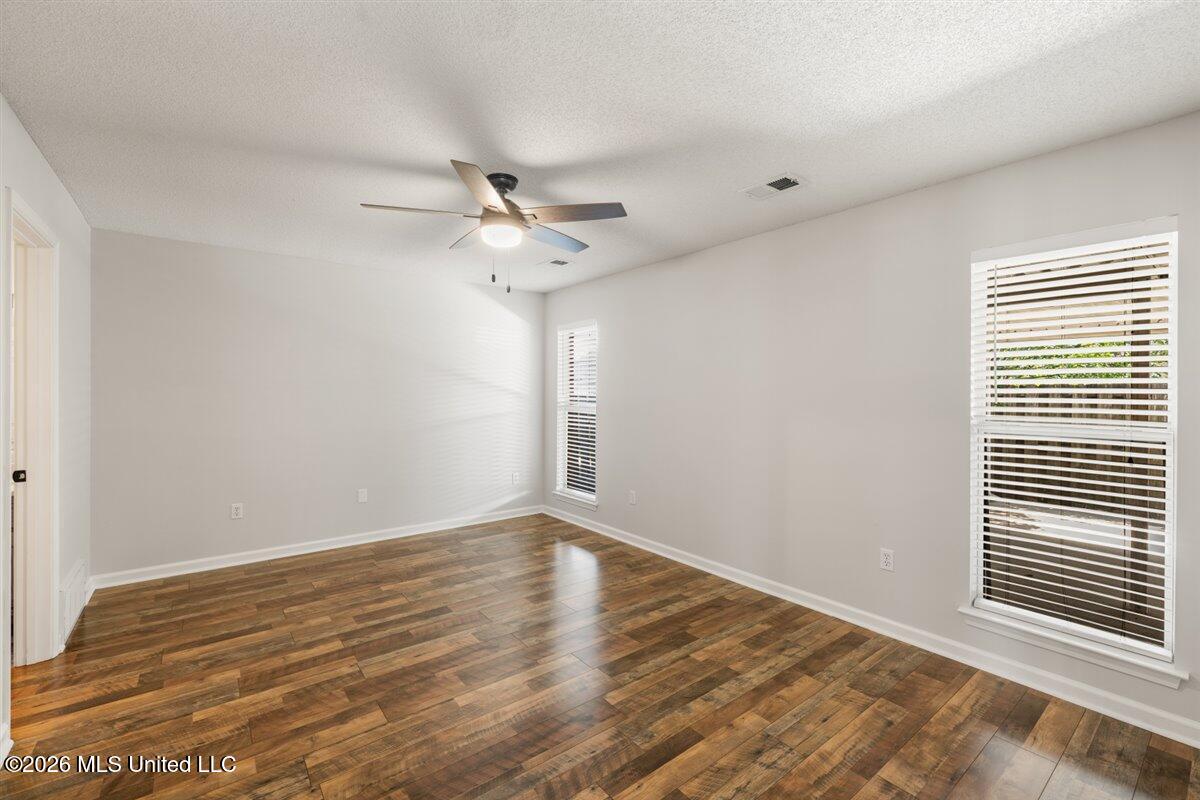 5428 Bradley Drive Property Photo 13