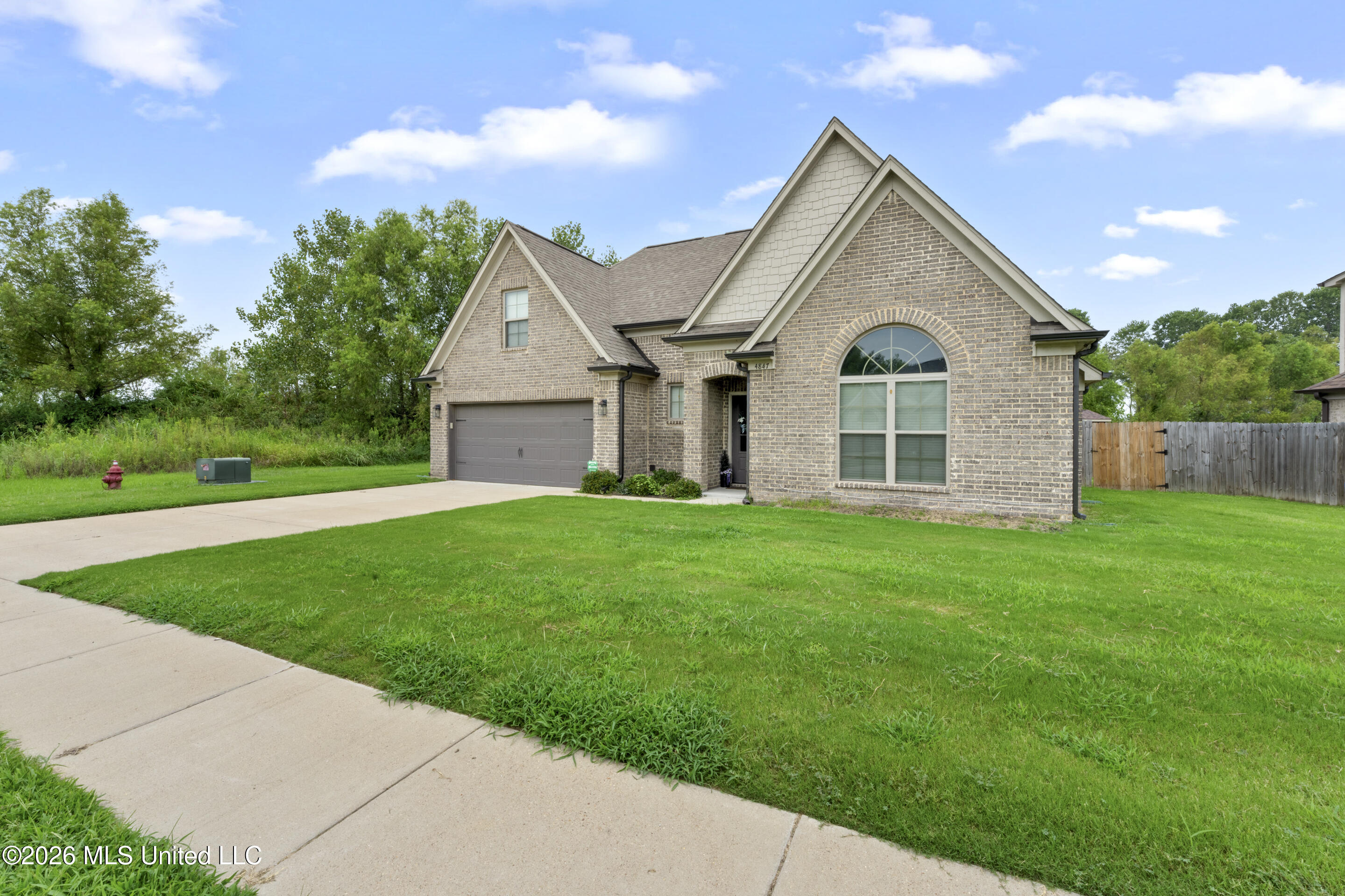 4847 Reunion Drive Property Photo 3