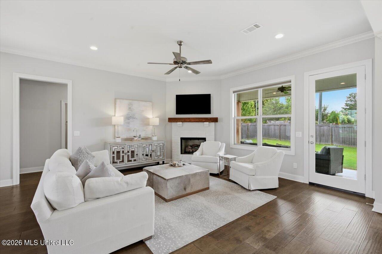 105 Shore View Drive Property Photo 6