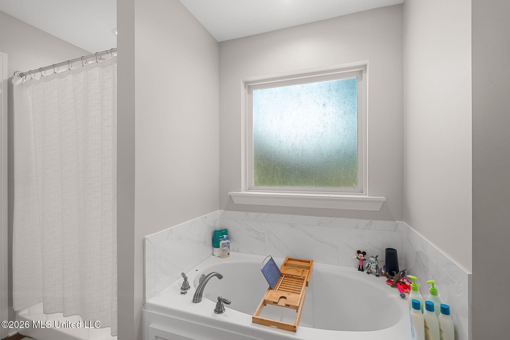 38 E Locust Property Photo 19