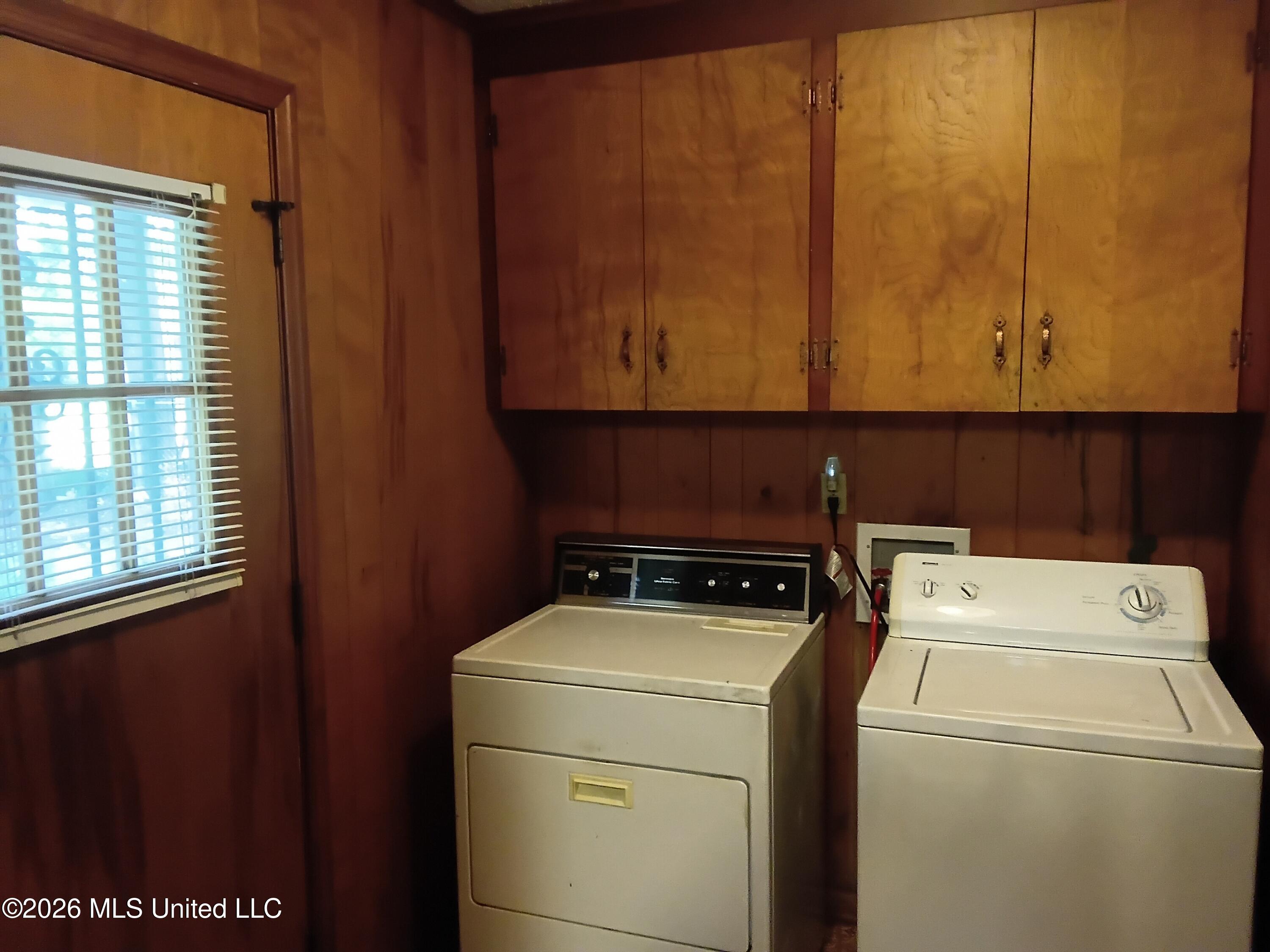 302 Youngblood Street Property Photo 27