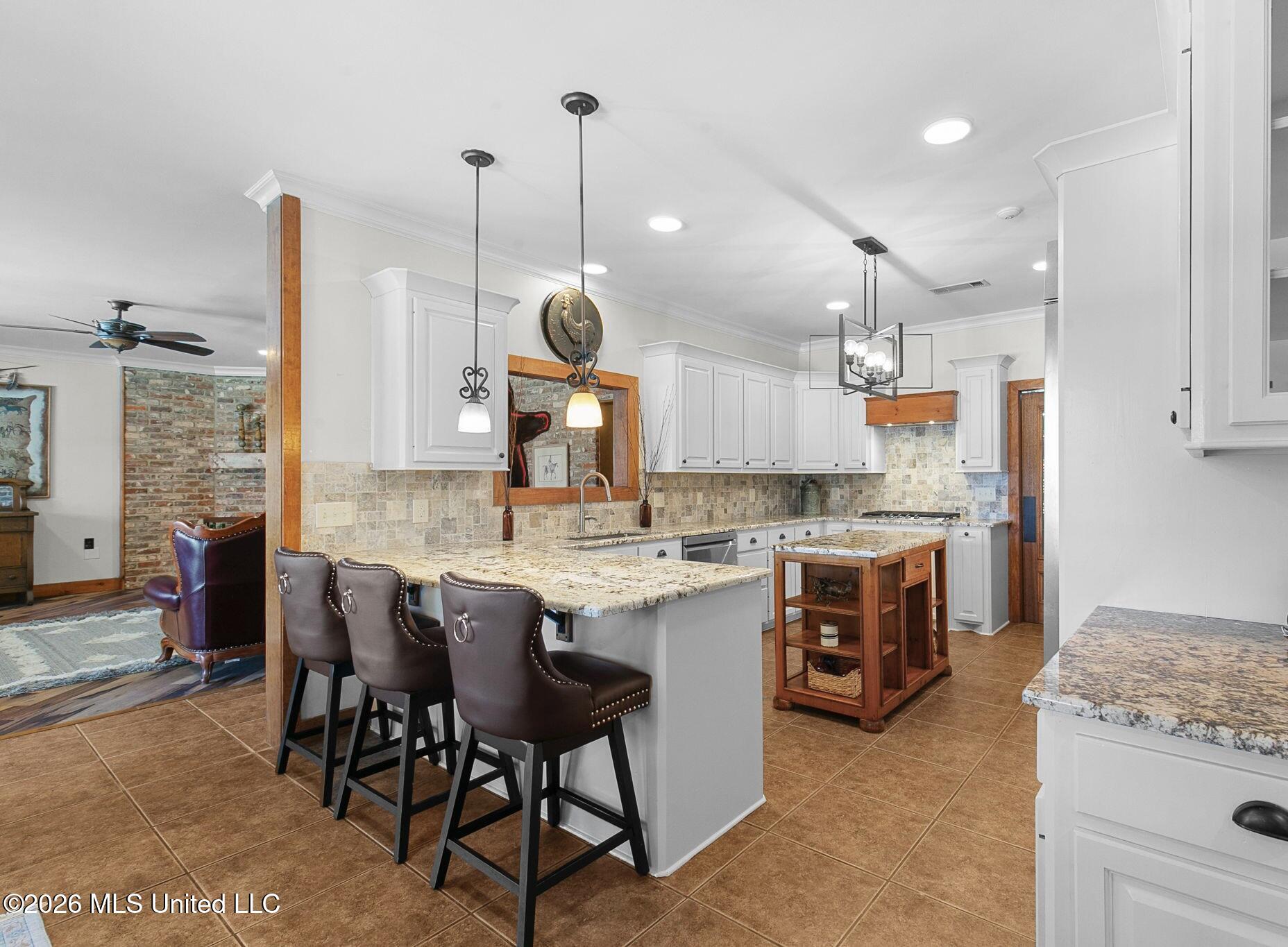 130 Pine Lake Cove Property Photo 11