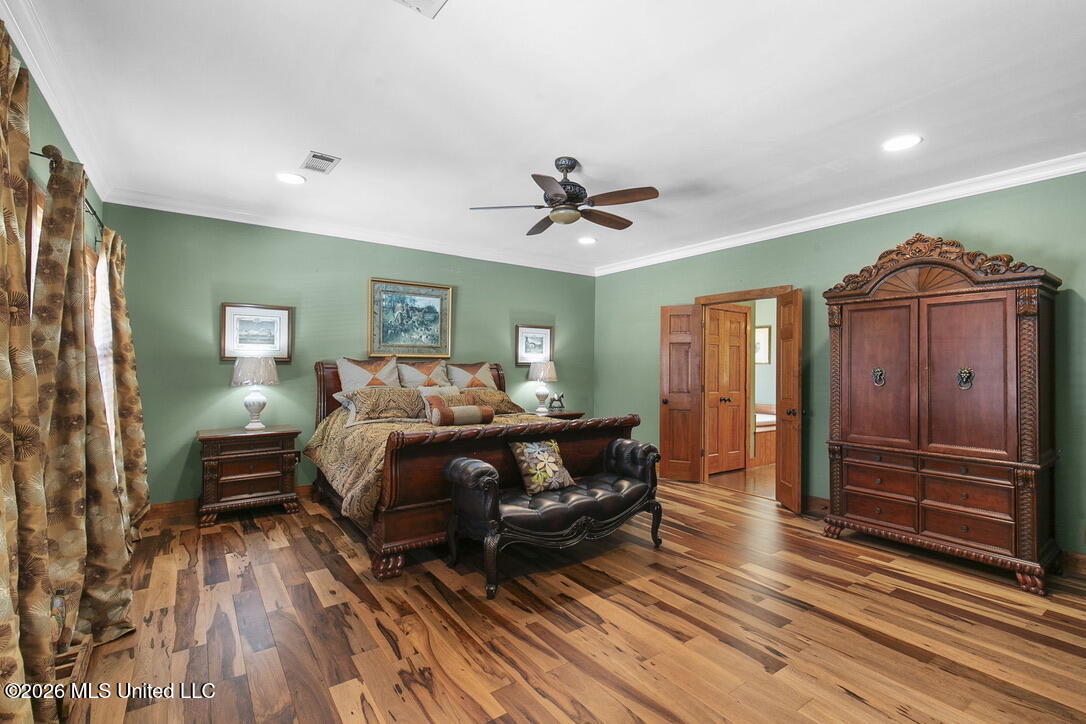 130 Pine Lake Cove Property Photo 15