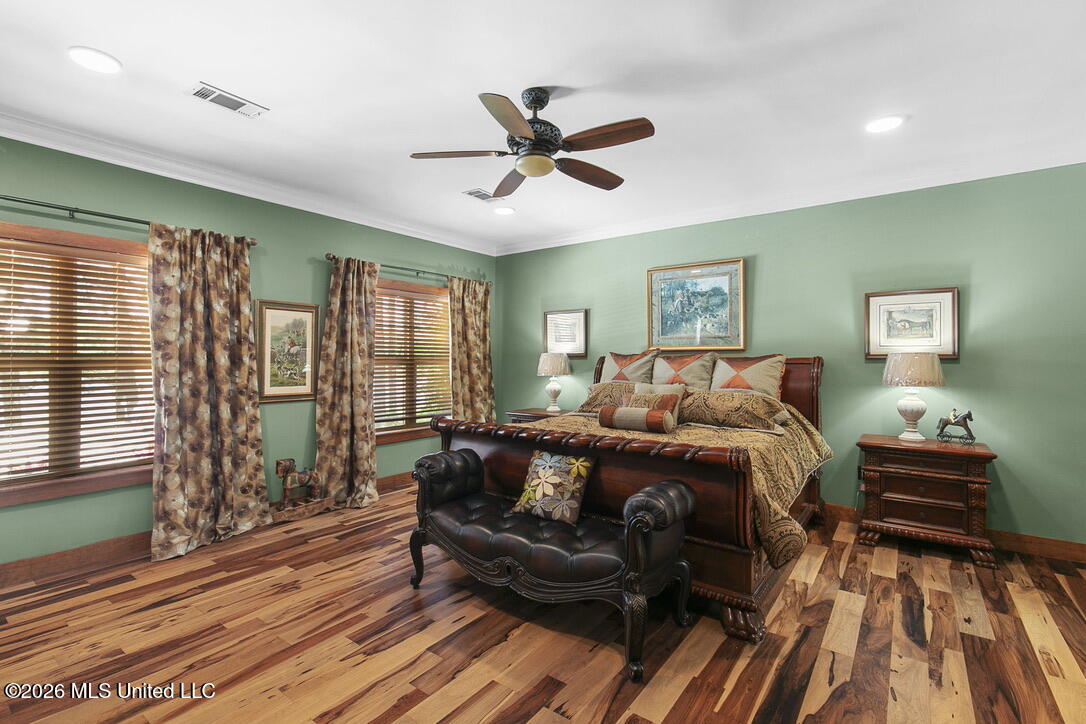 130 Pine Lake Cove Property Photo 16