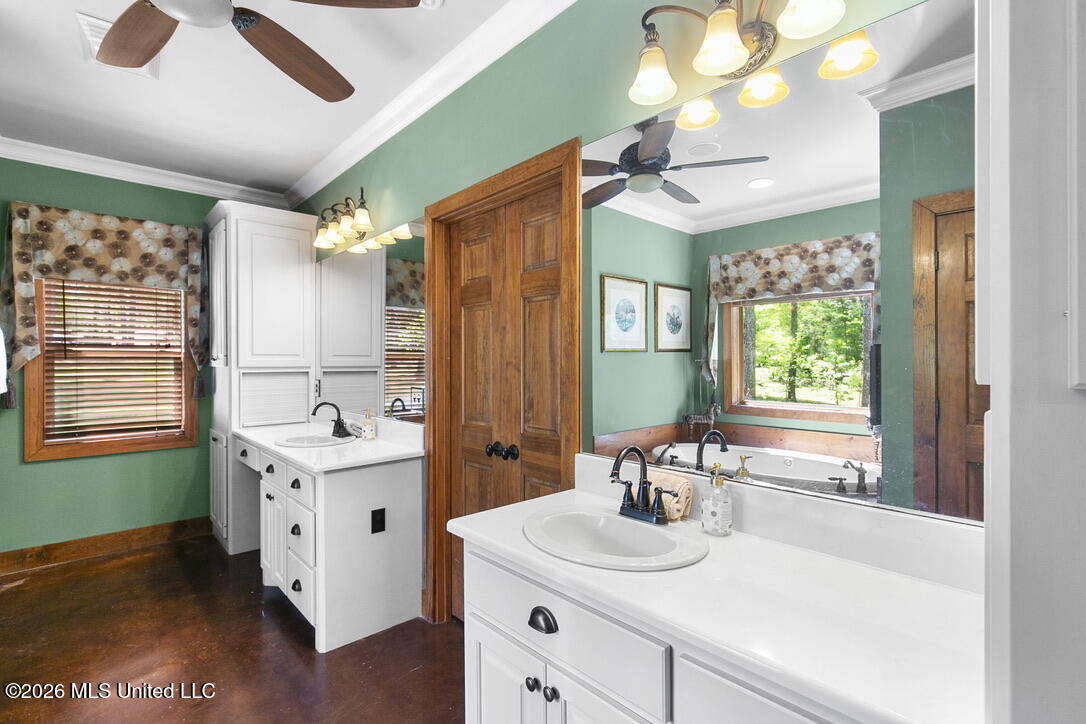 130 Pine Lake Cove Property Photo 19