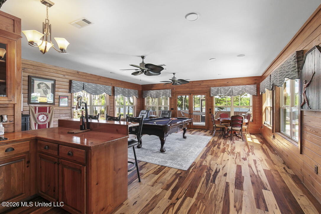 130 Pine Lake Cove Property Photo 22
