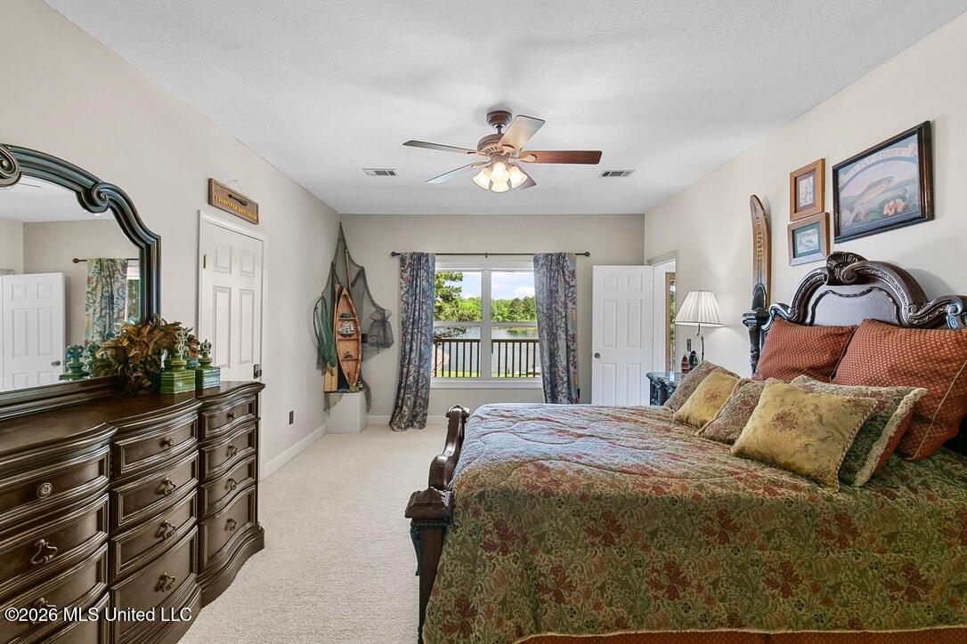 130 Pine Lake Cove Property Photo 32