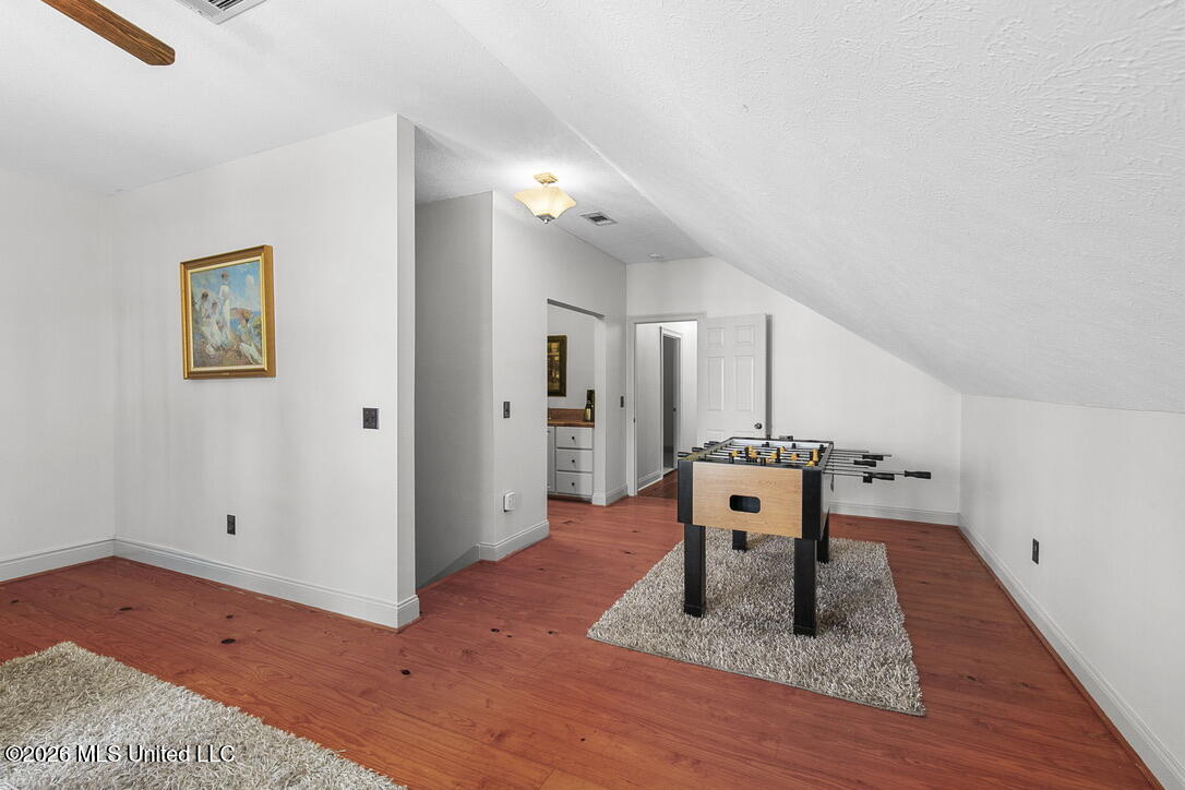 130 Pine Lake Cove Property Photo 34