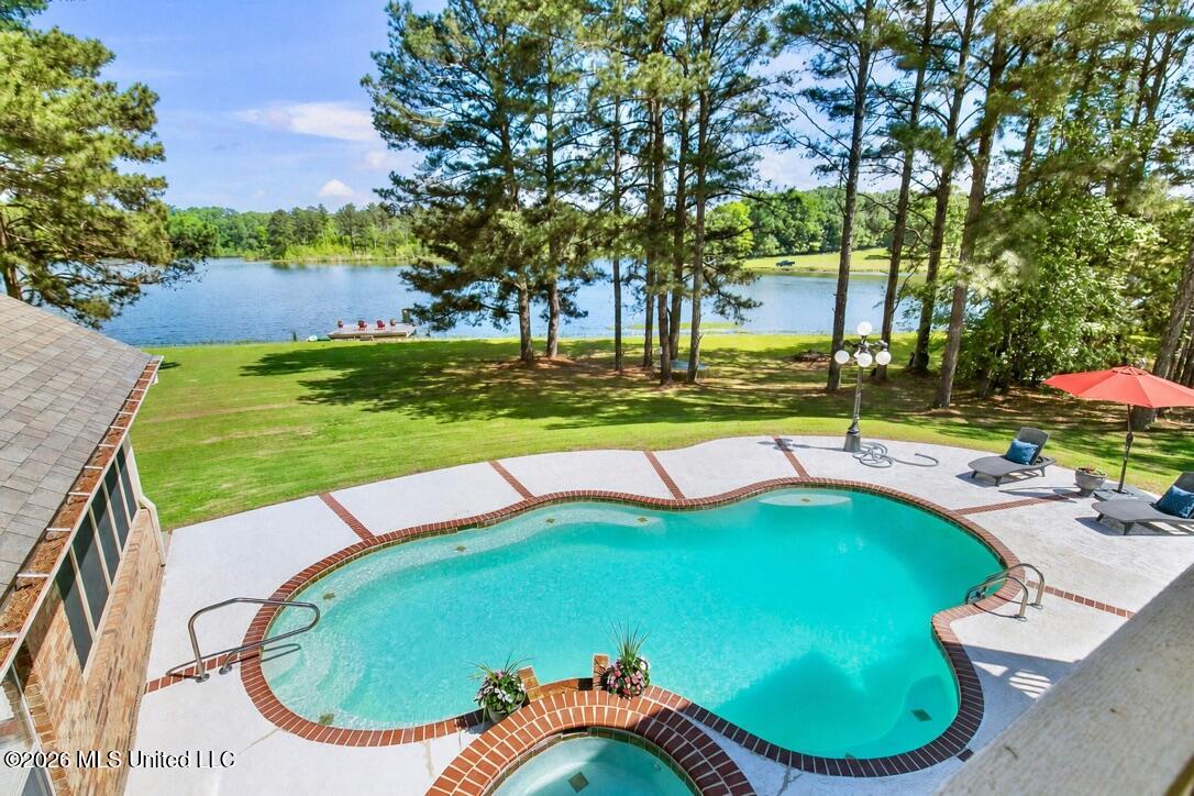 130 Pine Lake Cove Property Photo 42
