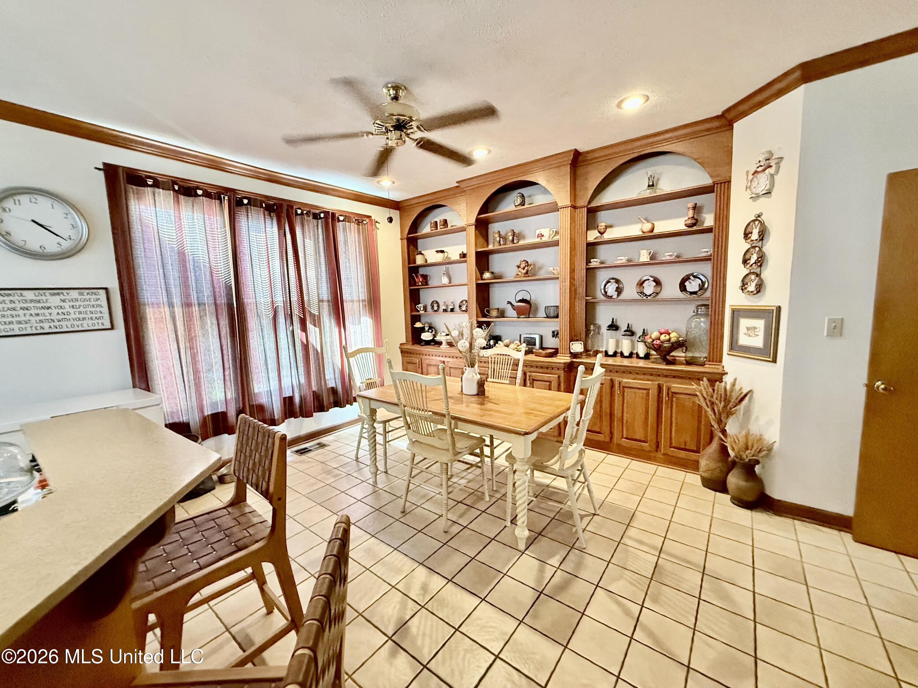 1701 W Old Robinson Road Property Photo 15