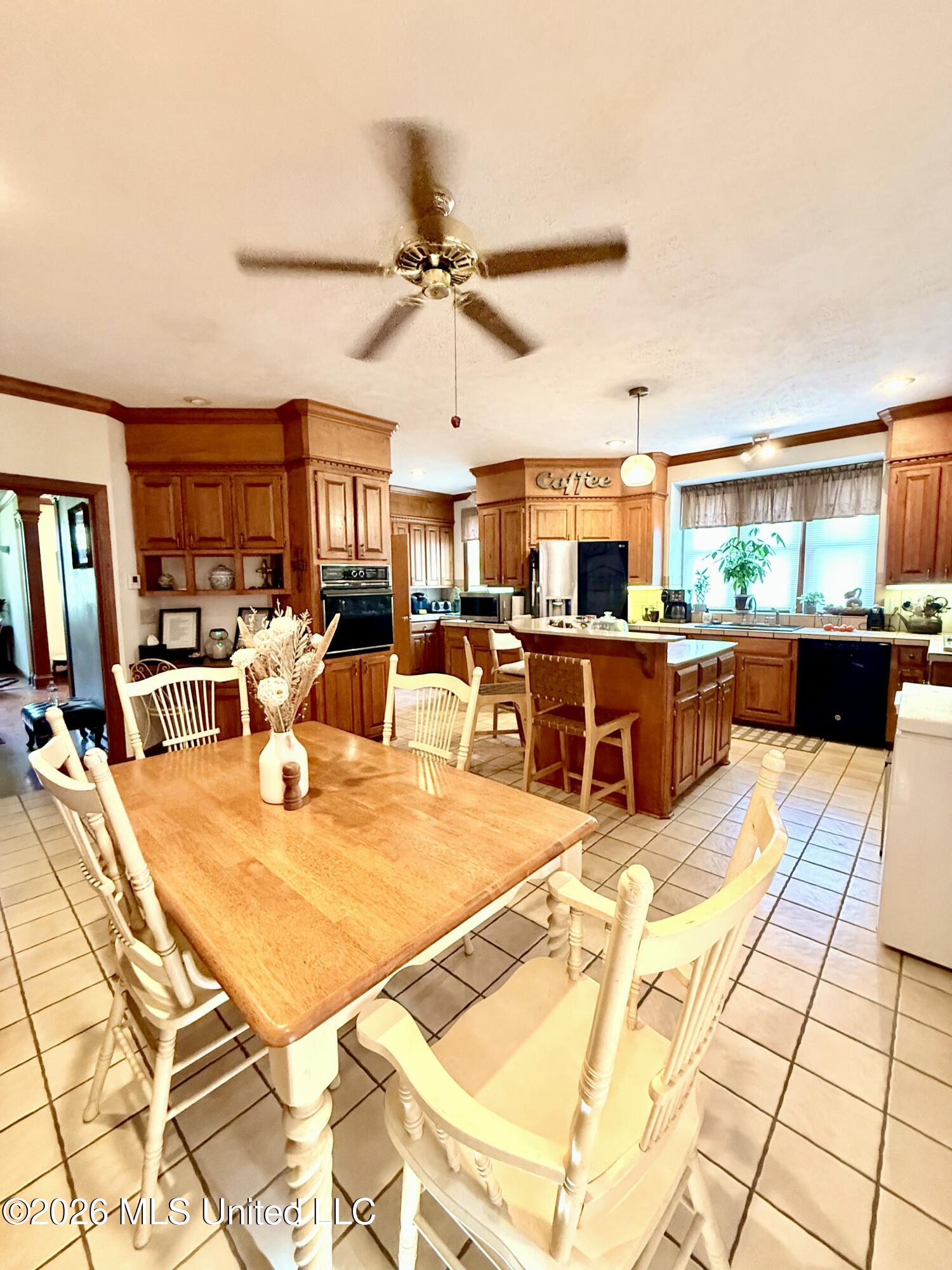 1701 W Old Robinson Road Property Photo 16