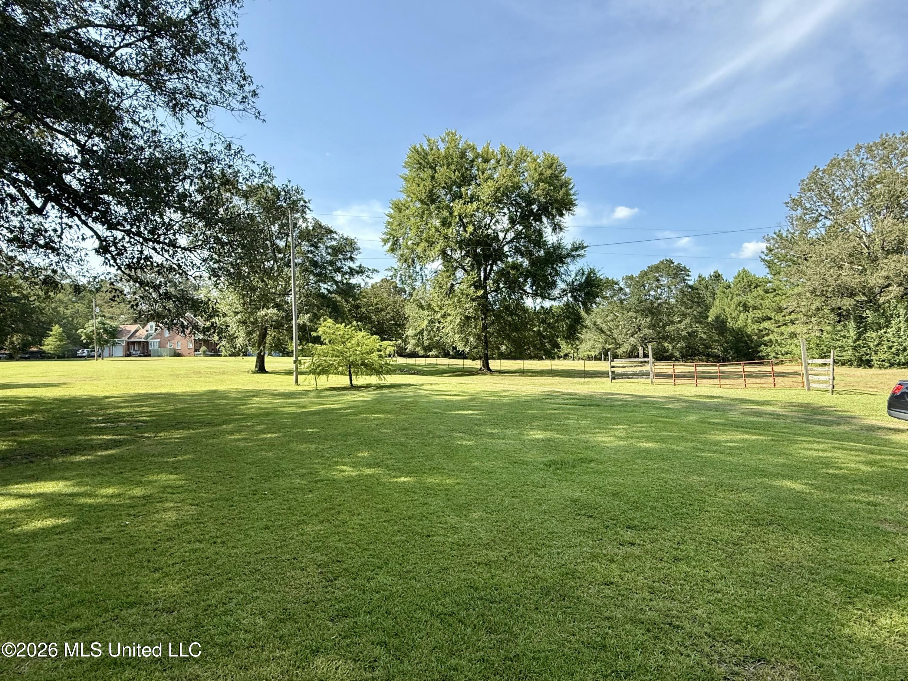 1701 W Old Robinson Road Property Photo 38